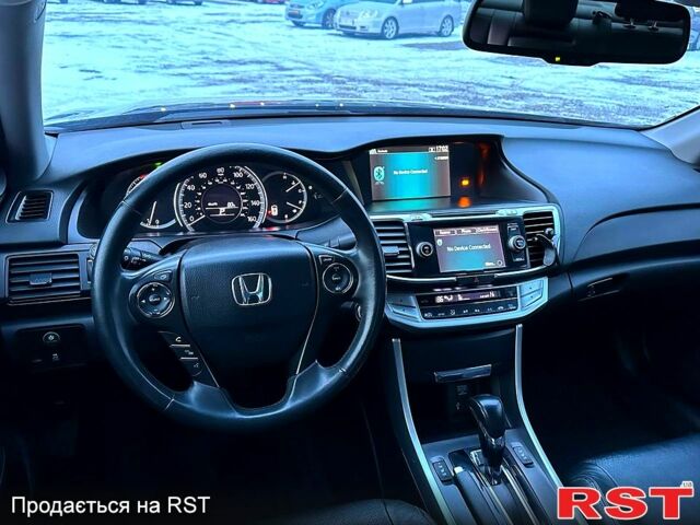 Черный Хонда Аккорд, объемом двигателя 2.4 л и пробегом 188 тыс. км за 12999 $, фото 5 на Automoto.ua