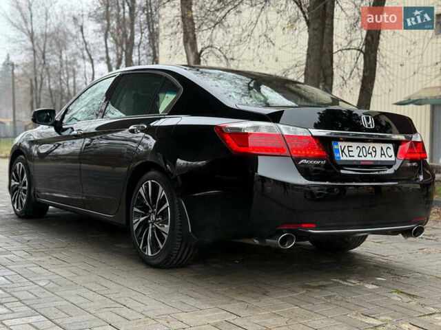 Черный Хонда Аккорд, объемом двигателя 3.5 л и пробегом 85 тыс. км за 16999 $, фото 14 на Automoto.ua