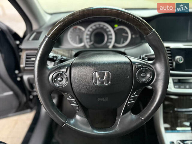 Черный Хонда Аккорд, объемом двигателя 3.5 л и пробегом 85 тыс. км за 16999 $, фото 32 на Automoto.ua