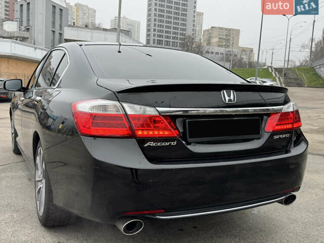 Черный Хонда Аккорд, объемом двигателя 2.36 л и пробегом 222 тыс. км за 10900 $, фото 5 на Automoto.ua