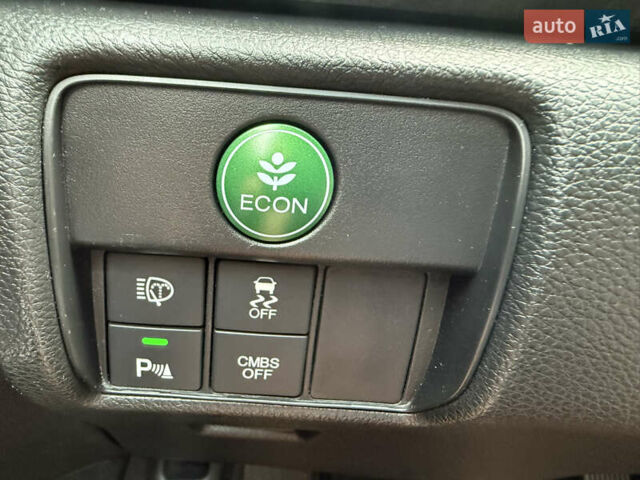 Черный Хонда Аккорд, объемом двигателя 3.47 л и пробегом 308 тыс. км за 15990 $, фото 21 на Automoto.ua