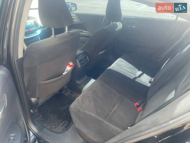 Черный Хонда Аккорд, объемом двигателя 2.4 л и пробегом 87 тыс. км за 13499 $, фото 28 на Automoto.ua