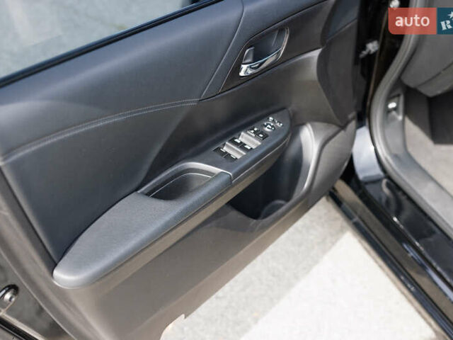 Черный Хонда Аккорд, объемом двигателя 2.36 л и пробегом 198 тыс. км за 15000 $, фото 7 на Automoto.ua