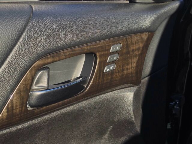 Черный Хонда Аккорд, объемом двигателя 3.5 л и пробегом 199 тыс. км за 14900 $, фото 15 на Automoto.ua