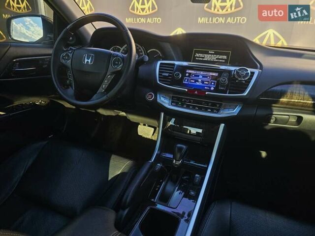 Черный Хонда Аккорд, объемом двигателя 3.5 л и пробегом 199 тыс. км за 14900 $, фото 17 на Automoto.ua