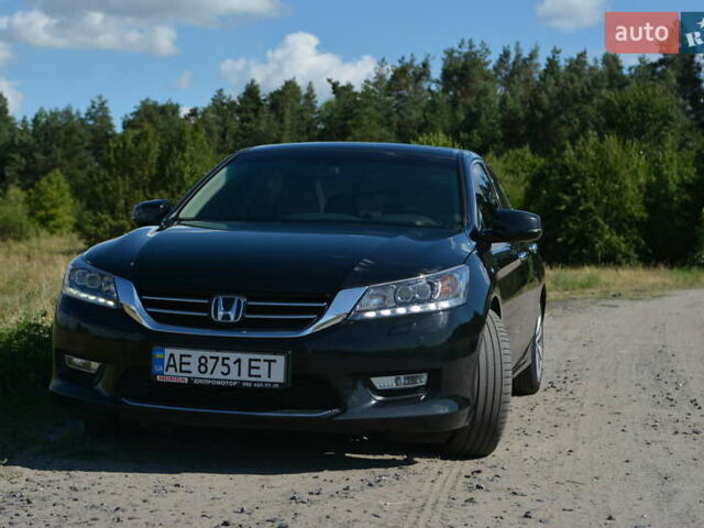 Черный Хонда Аккорд, объемом двигателя 3.47 л и пробегом 125 тыс. км за 15500 $, фото 3 на Automoto.ua