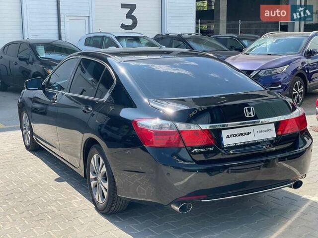 Черный Хонда Аккорд, объемом двигателя 2.4 л и пробегом 87 тыс. км за 13499 $, фото 4 на Automoto.ua