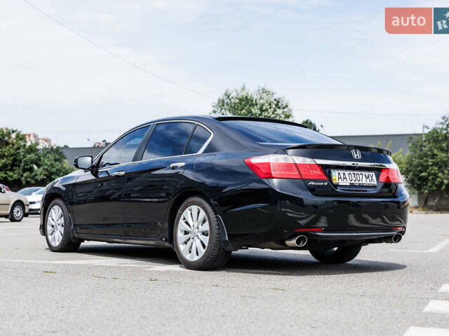 Черный Хонда Аккорд, объемом двигателя 2.36 л и пробегом 198 тыс. км за 15000 $, фото 2 на Automoto.ua