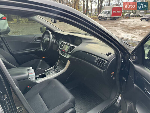 Черный Хонда Аккорд, объемом двигателя 2.36 л и пробегом 221 тыс. км за 11600 $, фото 8 на Automoto.ua
