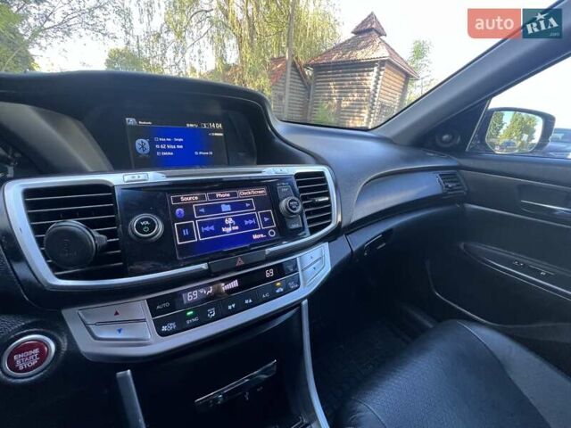 Черный Хонда Аккорд, объемом двигателя 2.4 л и пробегом 185 тыс. км за 12000 $, фото 16 на Automoto.ua