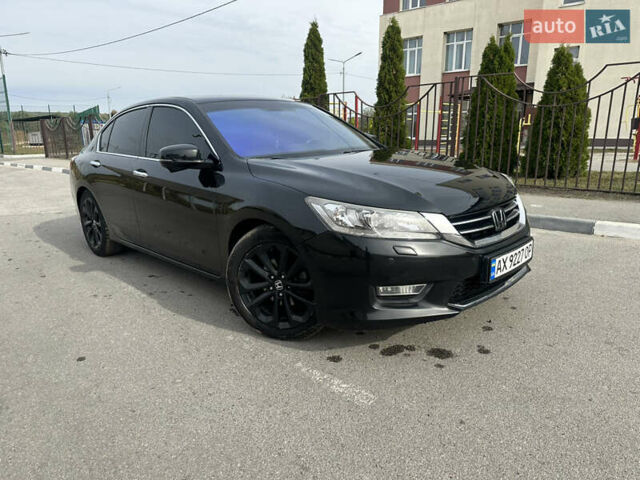 Черный Хонда Аккорд, объемом двигателя 3.47 л и пробегом 182 тыс. км за 12500 $, фото 8 на Automoto.ua