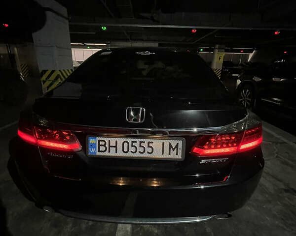 Черный Хонда Аккорд, объемом двигателя 2.36 л и пробегом 149 тыс. км за 14000 $, фото 2 на Automoto.ua