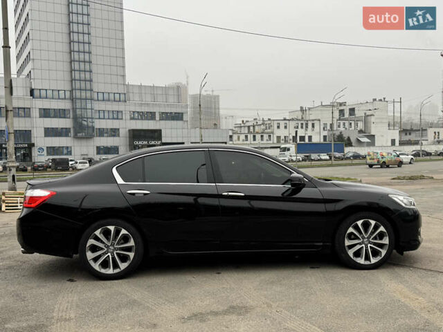 Черный Хонда Аккорд, объемом двигателя 2.36 л и пробегом 222 тыс. км за 10900 $, фото 10 на Automoto.ua