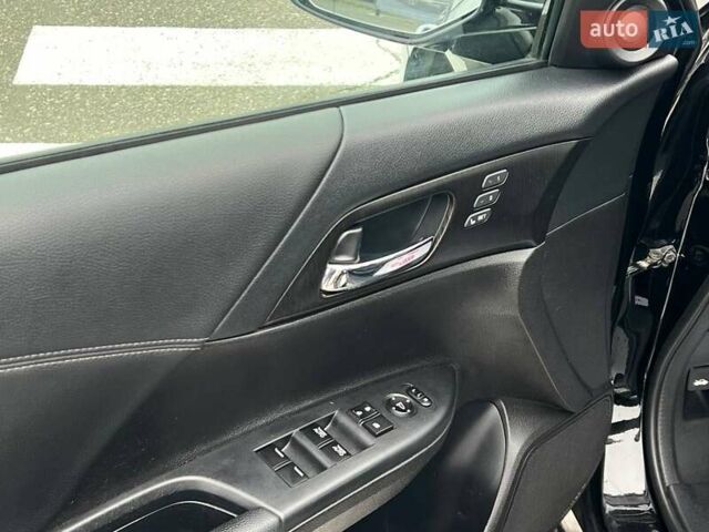 Чорний Хонда Аккорд, об'ємом двигуна 3.47 л та пробігом 172 тис. км за 11700 $, фото 8 на Automoto.ua