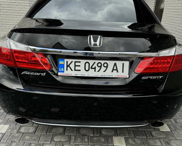 Черный Хонда Аккорд, объемом двигателя 2.36 л и пробегом 170 тыс. км за 12900 $, фото 2 на Automoto.ua