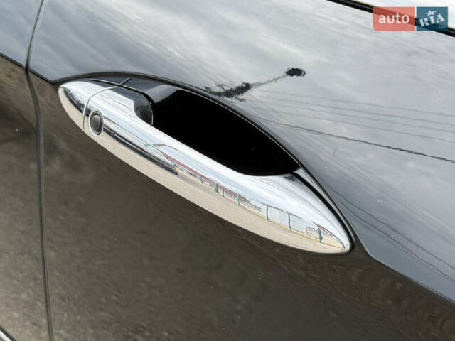 Черный Хонда Аккорд, объемом двигателя 3.47 л и пробегом 308 тыс. км за 15990 $, фото 10 на Automoto.ua