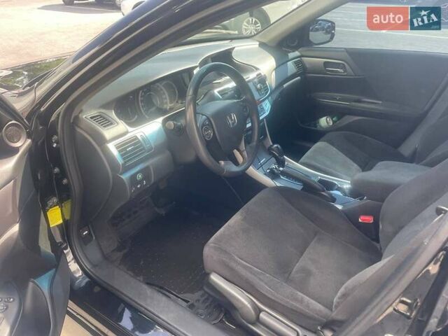 Черный Хонда Аккорд, объемом двигателя 2.4 л и пробегом 87 тыс. км за 13499 $, фото 18 на Automoto.ua