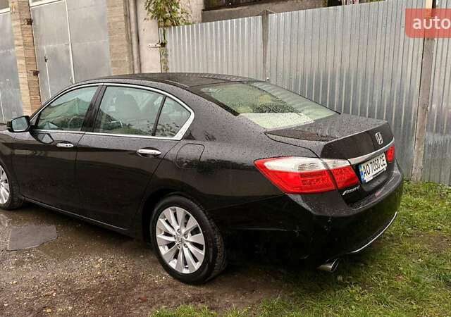 Черный Хонда Аккорд, объемом двигателя 2.4 л и пробегом 204 тыс. км за 14550 $, фото 2 на Automoto.ua