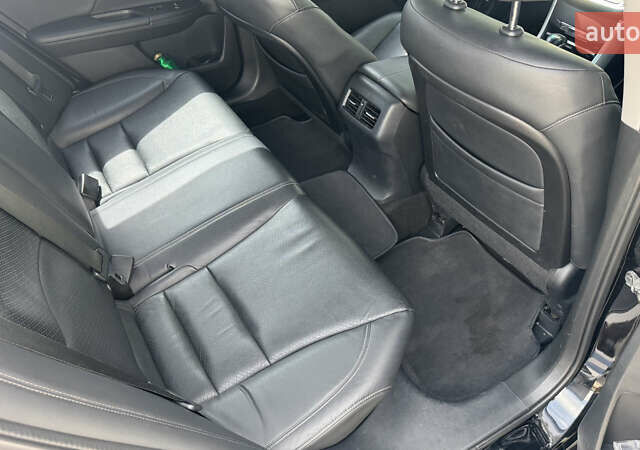 Черный Хонда Аккорд, объемом двигателя 2.36 л и пробегом 198 тыс. км за 15000 $, фото 14 на Automoto.ua