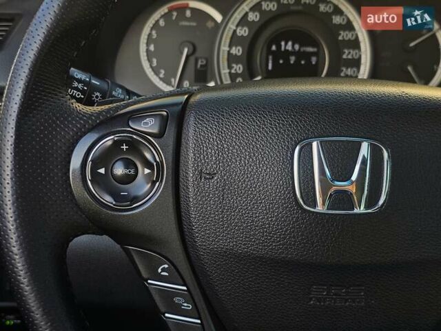 Черный Хонда Аккорд, объемом двигателя 3.5 л и пробегом 199 тыс. км за 14900 $, фото 26 на Automoto.ua