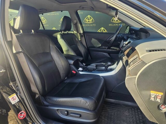 Черный Хонда Аккорд, объемом двигателя 3.5 л и пробегом 199 тыс. км за 14900 $, фото 10 на Automoto.ua