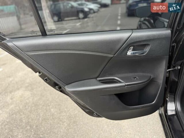 Хонда Аккорд 2014 в Киеве на Automoto.ua Черный Хонда Аккорд, объемом двигателя 2.4 л и пробегом 250 тыс. км за 11990 $, фото 25 на Automoto.ua