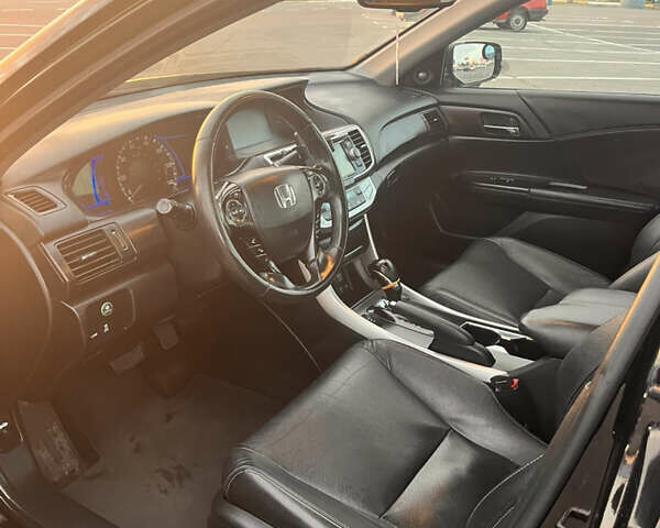 Хонда Аккорд 2014 в Одессе на Automoto.ua Черный Хонда Аккорд, объемом двигателя 2 л и пробегом 182 тыс. км за 14000 $, фото 15 на Automoto.ua