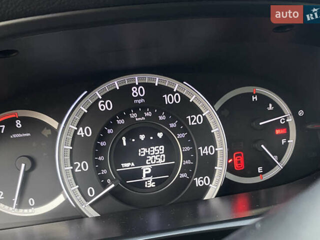 Чорний Хонда Аккорд, об'ємом двигуна 2.4 л та пробігом 134 тис. км за 14200 $, фото 12 на Automoto.ua