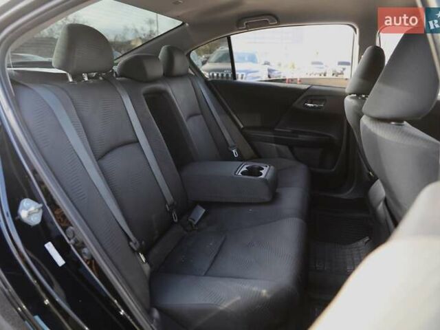 Чорний Хонда Аккорд, об'ємом двигуна 2.4 л та пробігом 108 тис. км за 12000 $, фото 10 на Automoto.ua