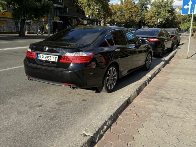 Хонда Аккорд 2014 в Ровно на Automoto.ua Черный Хонда Аккорд, объемом двигателя 2.4 л и пробегом 200 тыс. км за 11000 $, фото 6 на Automoto.ua