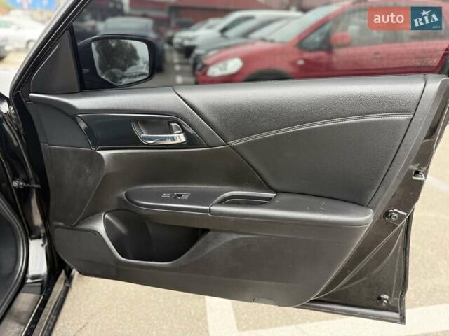 Хонда Аккорд 2014 в Киеве на Automoto.ua Черный Хонда Аккорд, объемом двигателя 2.4 л и пробегом 250 тыс. км за 11990 $, фото 21 на Automoto.ua