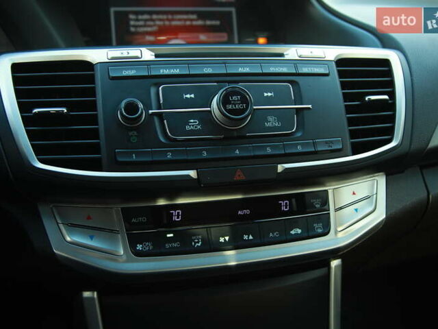 Чорний Хонда Аккорд, об'ємом двигуна 2.4 л та пробігом 108 тис. км за 12000 $, фото 17 на Automoto.ua