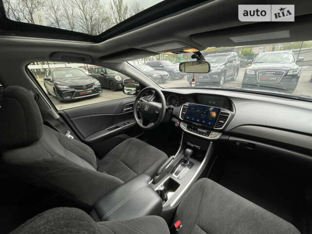 Черный Хонда Аккорд, объемом двигателя 2.36 л и пробегом 159 тыс. км за 12900 $, фото 32 на Automoto.ua