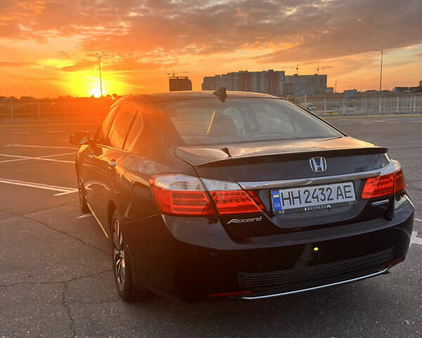 Хонда Аккорд 2014 в Одессе на Automoto.ua Черный Хонда Аккорд, объемом двигателя 2 л и пробегом 182 тыс. км за 14000 $, фото 7 на Automoto.ua