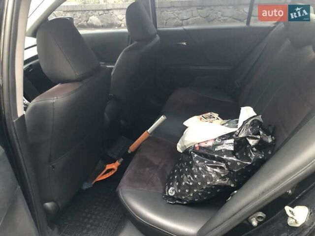 Черный Хонда Аккорд, объемом двигателя 2.4 л и пробегом 211 тыс. км за 11900 $, фото 5 на Automoto.ua