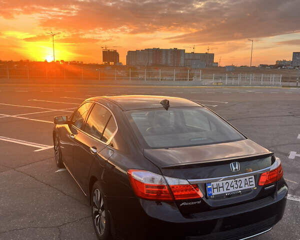 Хонда Аккорд 2014 в Одессе на Automoto.ua Черный Хонда Аккорд, объемом двигателя 2 л и пробегом 182 тыс. км за 14000 $, фото 6 на Automoto.ua