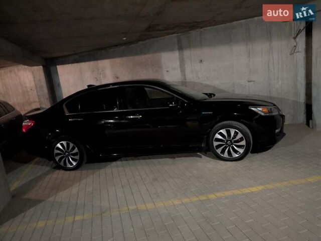 Черный Хонда Аккорд, объемом двигателя 2 л и пробегом 180 тыс. км за 14200 $, фото 1 на Automoto.ua