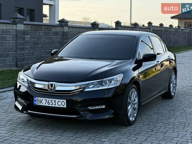 Черный Хонда Аккорд, объемом двигателя 2.4 л и пробегом 181 тыс. км за 13500 $, фото 2 на Automoto.ua