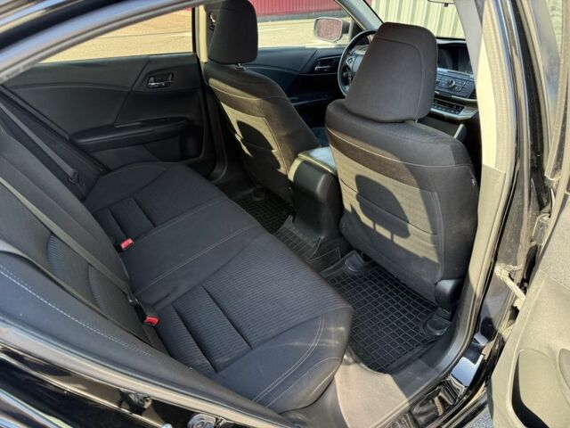 Черный Хонда Аккорд, объемом двигателя 2.4 л и пробегом 200 тыс. км за 12350 $, фото 23 на Automoto.ua