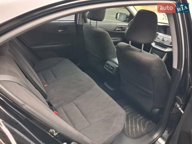 Хонда Аккорд 2015 в Жмеренке на Automoto.ua Черный Хонда Аккорд, объемом двигателя 2.36 л и пробегом 220 тыс. км за 10299 $, фото 12 на Automoto.ua