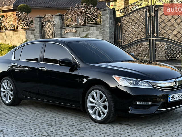 Черный Хонда Аккорд, объемом двигателя 2.4 л и пробегом 181 тыс. км за 13500 $, фото 5 на Automoto.ua