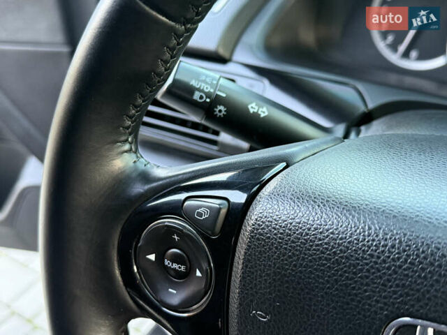 Черный Хонда Аккорд, объемом двигателя 2.4 л и пробегом 181 тыс. км за 13500 $, фото 32 на Automoto.ua