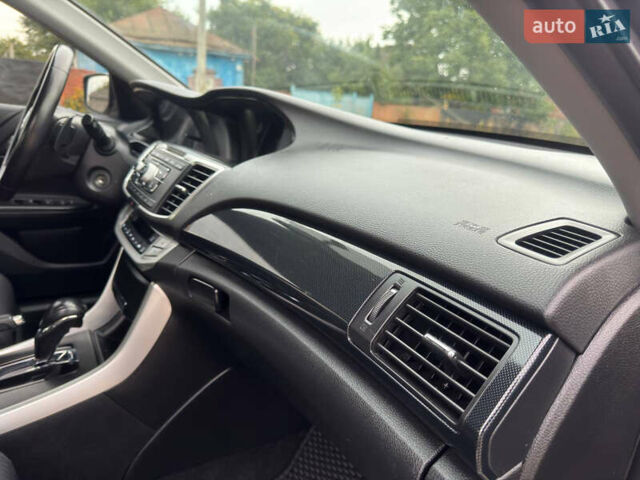 Чорний Хонда Аккорд, об'ємом двигуна 2.4 л та пробігом 149 тис. км за 11450 $, фото 56 на Automoto.ua