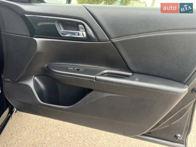 Чорний Хонда Аккорд, об'ємом двигуна 2.4 л та пробігом 149 тис. км за 11450 $, фото 49 на Automoto.ua