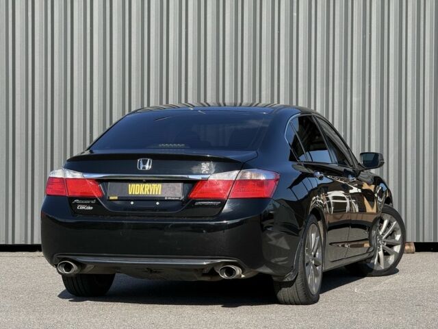 Черный Хонда Аккорд, объемом двигателя 2.4 л и пробегом 200 тыс. км за 12350 $, фото 7 на Automoto.ua