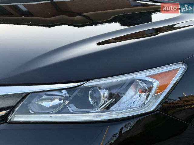 Черный Хонда Аккорд, объемом двигателя 2.4 л и пробегом 181 тыс. км за 13500 $, фото 7 на Automoto.ua