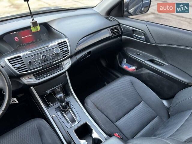 Чорний Хонда Аккорд, об'ємом двигуна 2.35 л та пробігом 137 тис. км за 10999 $, фото 19 на Automoto.ua