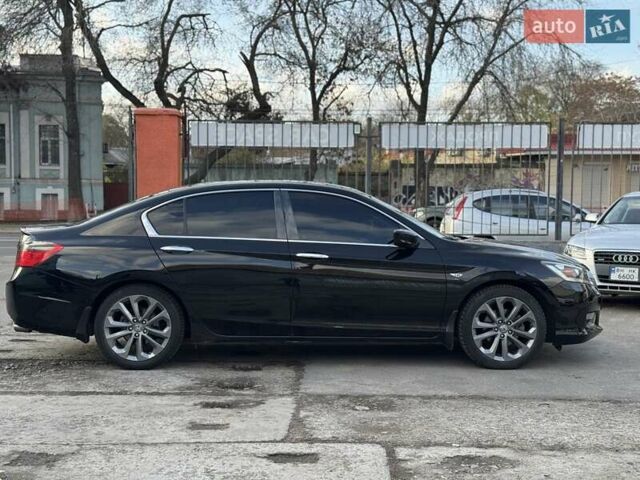 Чорний Хонда Аккорд, об'ємом двигуна 2.35 л та пробігом 137 тис. км за 10999 $, фото 11 на Automoto.ua