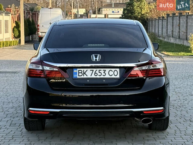 Черный Хонда Аккорд, объемом двигателя 2.4 л и пробегом 181 тыс. км за 13500 $, фото 18 на Automoto.ua