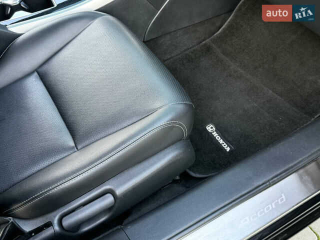 Черный Хонда Аккорд, объемом двигателя 2.4 л и пробегом 181 тыс. км за 13500 $, фото 52 на Automoto.ua